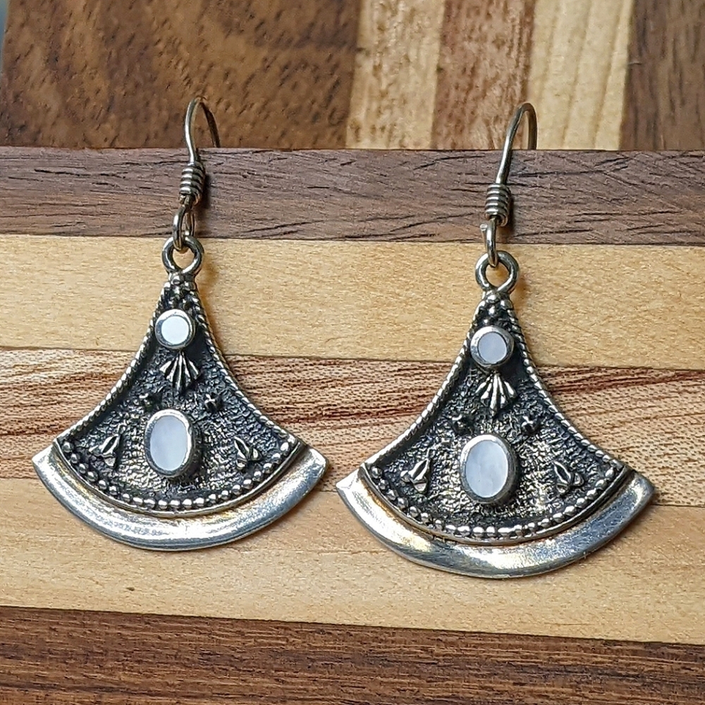 Vintage 925 Sterling Silver Fan Drop Earrings Mother of Pearl Archival Jewelry